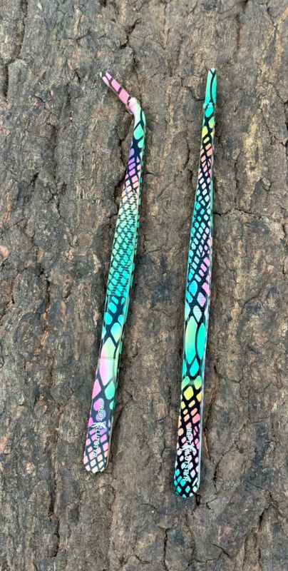 Pinsett Rainbow skin shade 