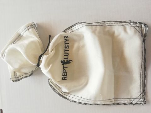 Hovedbilde Slangepose med logo 20x40cm