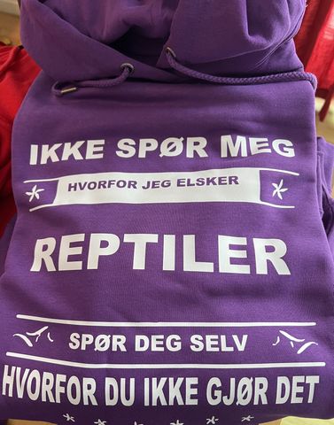 Hovedbilde Ikke spør hvorfor&#8230;.hettegenser Lilla