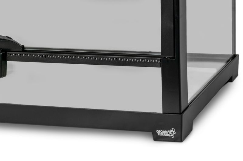 GigaGround M  51x26x33cm